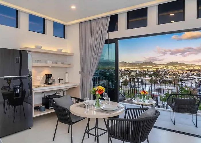 605 Tower Downtown Cabo Apartment *