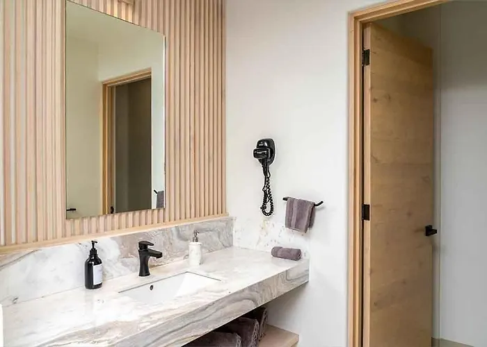 Apartment 605 Tower Downtown Cabo